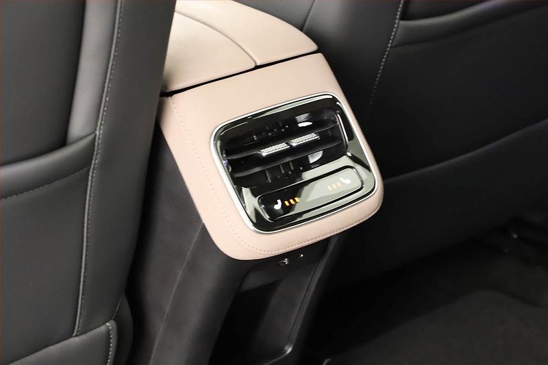 Chery Tiggo 8 (2026) 1.6 TGDI, UNIQUE, Ad. tempomat - fotka 17 z 20