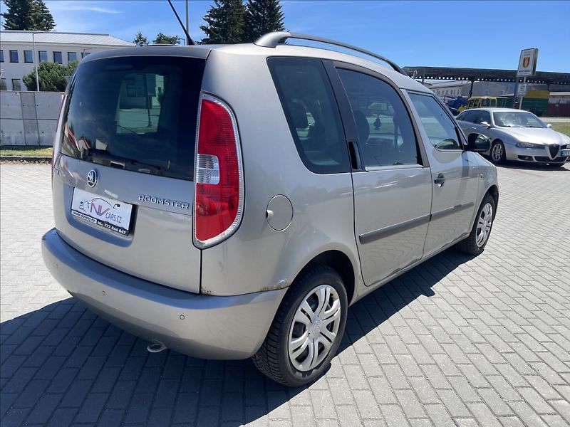 Škoda Roomster 1,2 TSi 63kw Ambiente Klima ES - fotka 4 z 25