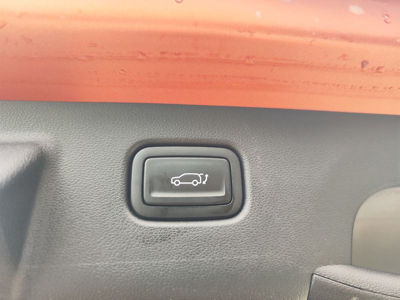 Hyundai Kona EV65kWh/150kW N-Line+ - fotka 10 z 39