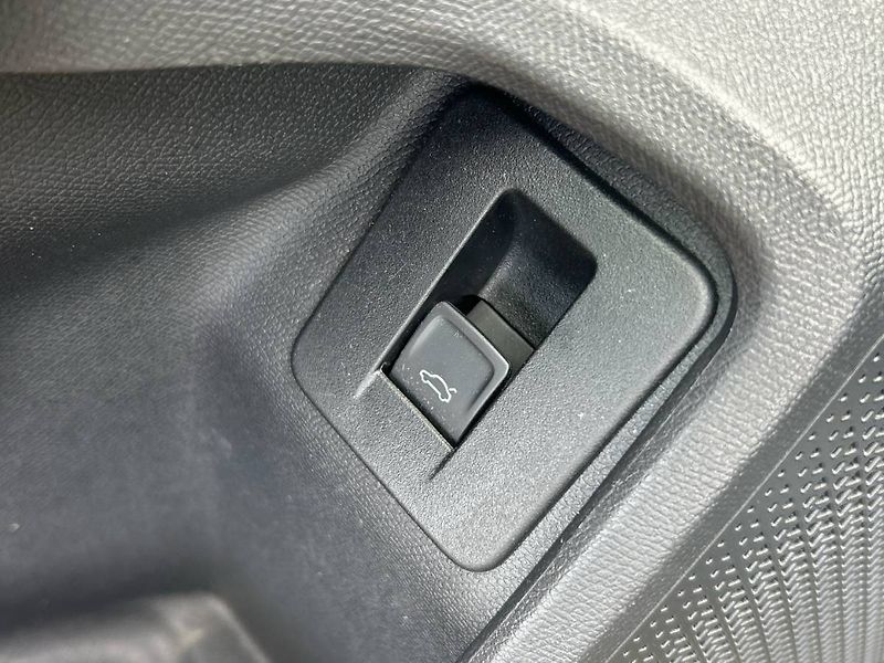 Cupra Formentor (2024) 1.5 eTSI 7DSG - fotka 7 z 35