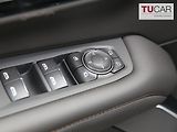 Chevrolet Tahoe (2026) High Country 6.2 V8 - náhled 43