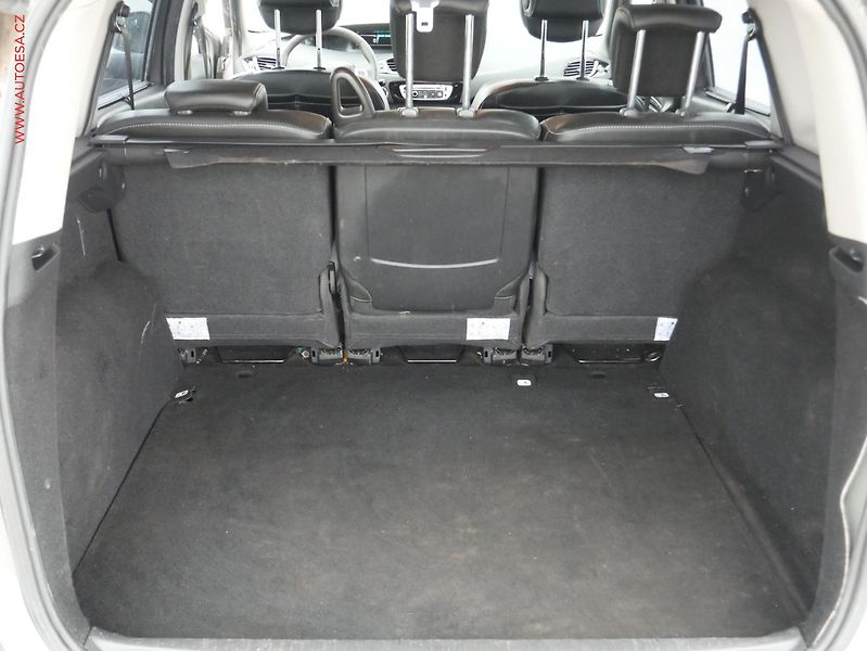 Renault Scénic (2012) 1.6 DCi, ČR, Bixen, AC - fotka 7 z 19