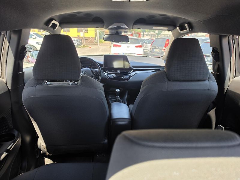 Toyota C-HR 1.2 T Navigace Park Senzor  - fotka 6 z 26