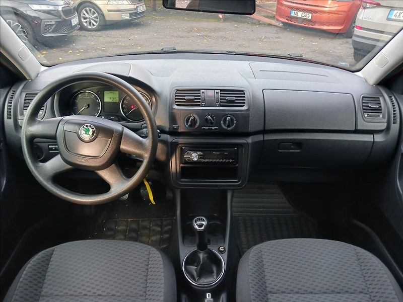 Škoda Fabia 1,2 KOMBI TAŽNÉ, LETNÍ + ZIMNÍ - fotka 11 z 16