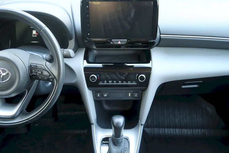 Toyota Yaris Cross (2022) Comfort Tech 1,5 Hybrid 4x4 e- - fotka 7 z 30