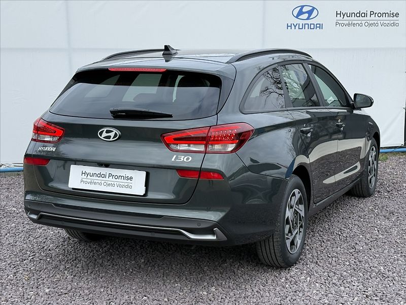 Hyundai i30 1,6 T-GDI 110kW DCT Go Czech - fotka 2 z 23