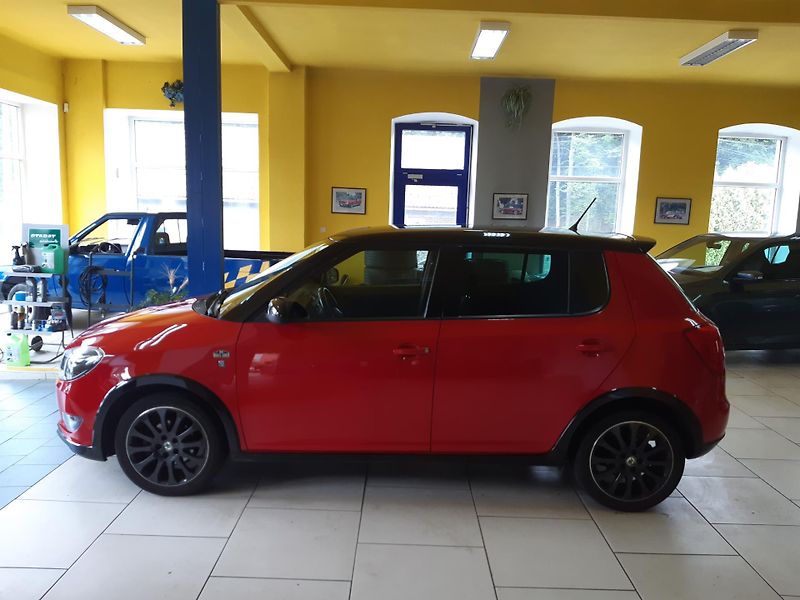Škoda Fabia 1.2 TSI MONTE CARLO - fotka 4 z 20