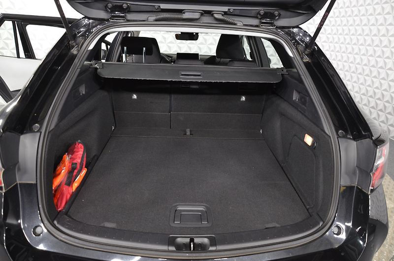 Toyota Corolla (2022) 2.0Hybrid Comfort AUT TS - fotka 18 z 20