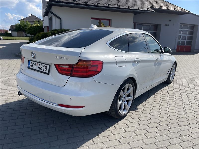 BMW Řada 3 2,0 d 120kw GT Panorama, prav. - fotka 34 z 39