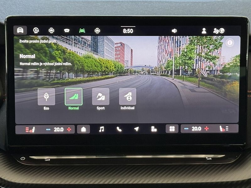 Škoda Octavia Combi DSG 2,0 TSi 195 kW RS - fotka 15 z 26