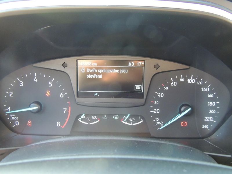 Ford Focus (2020) Combi 1.0i,92kw,ČR,1.majitel - fotka 16 z 44