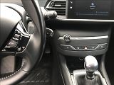Peugeot 308 1.2 i 81 kW 95 000 km ČR 1.m - náhled 8