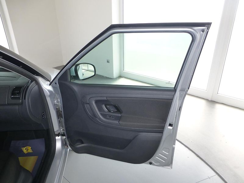 Škoda Fabia (2011) 1,2TSI*KLIMATIZ**ALU KOLA**ESP - fotka 16 z 23