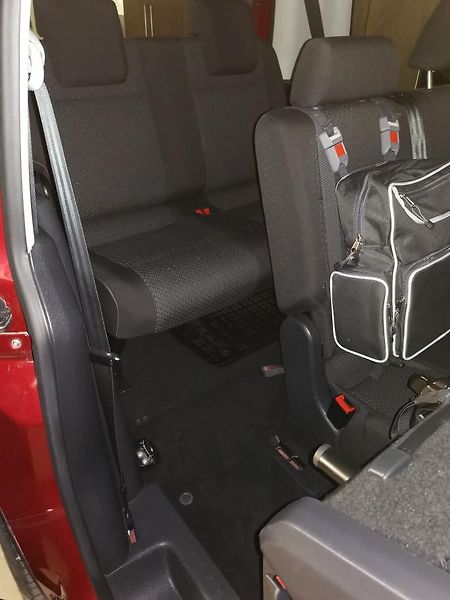 Volkswagen Caddy (2016) 4x4, DSG, 7 míst, GENER. FOUR - fotka 12 z 17