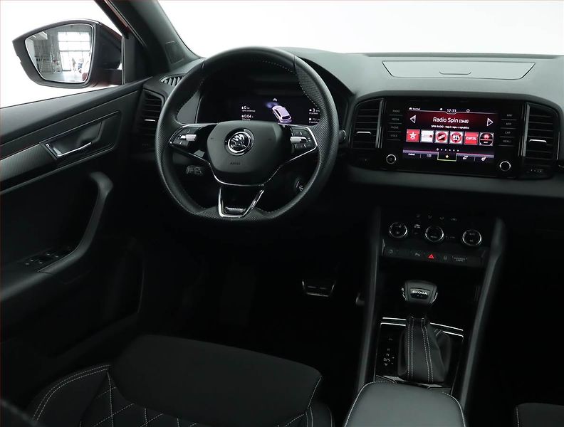 Škoda Karoq (2023) Sportline 1.5 TSI - fotka 7 z 16