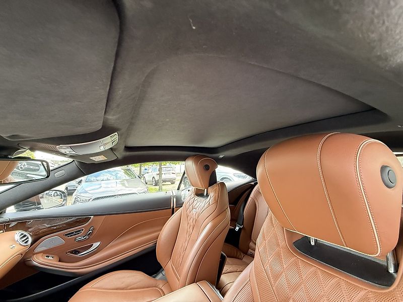 Mercedes-Benz Třídy S (2014) 500 4MATIC kupé - fotka 35 z 49
