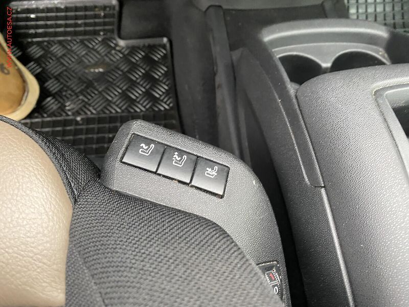 Citroën Grand C4 Picasso (2015) 2.0HDI, ČR, Intensive, AT - fotka 14 z 18