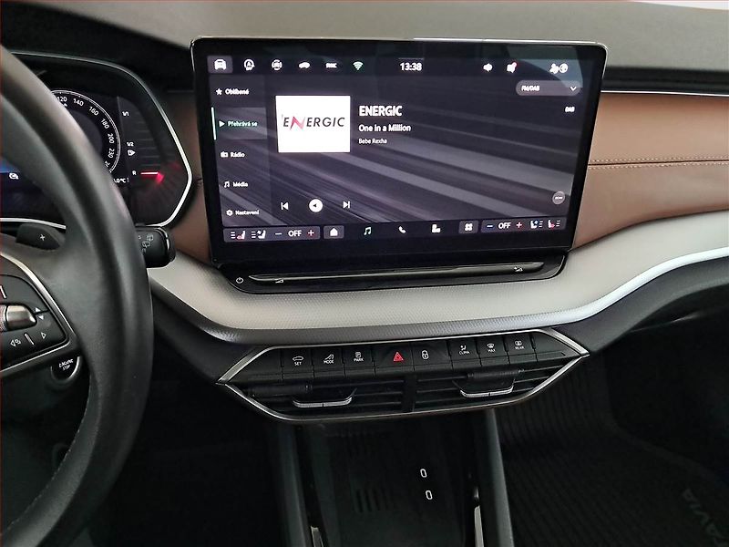 Škoda Octavia (2024) First Ed. Ultimate 2.0 TDI - fotka 12 z 24