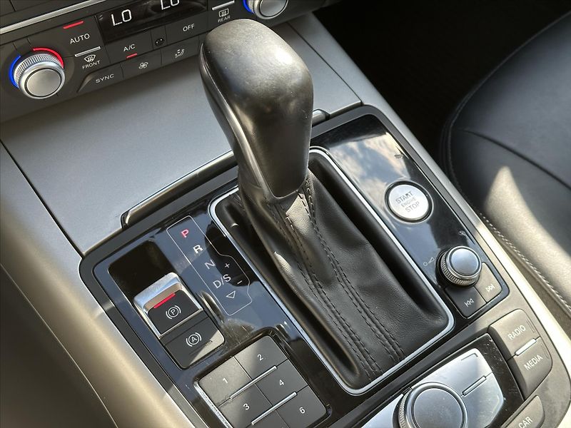 Audi A6 Allroad 3,0 TDI Quattro 200kW S-Tronic - fotka 25 z 33