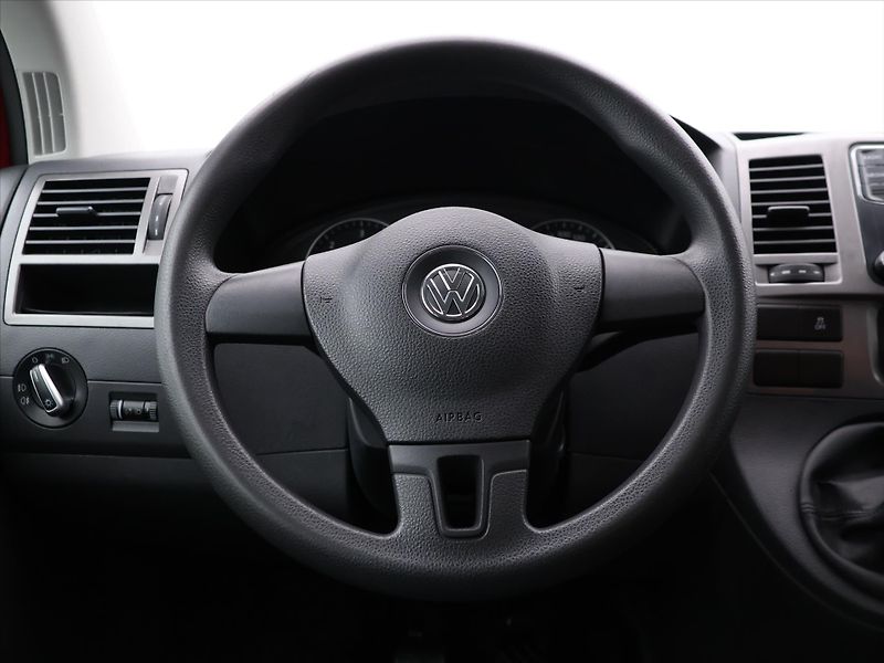 Volkswagen Multivan 2,0 TDI 103KW 7 Míst - fotka 13 z 27