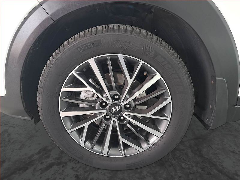 Hyundai Tucson (2020) Adventure 1.6 CRDi, 4X4, Navi - fotka 14 z 17