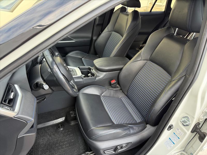 Toyota RAV4 2,5 Selection, 4x4, Hybrid - fotka 9 z 20