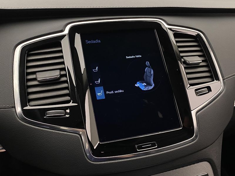 Volvo XC90 B5 AWD INSCRIPTION AUT CZ 7m - fotka 53 z 56