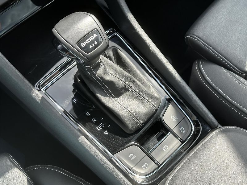 Škoda Kodiaq 2,0 TDI 147kW Sportline Zaruka - fotka 35 z 44