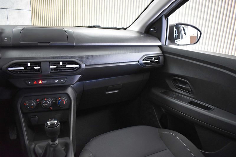 Dacia Sandero 1.0TCe ESSENTIAL*ZÁRUKA*DPH*ČR - fotka 9 z 42