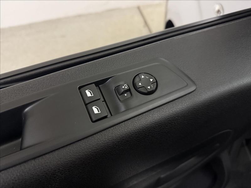 Peugeot Expert 2,0 HDi L2 DPH 6MÍST POLOCOMBI - fotka 20 z 30