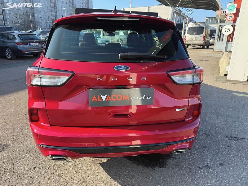 Ford Kuga 2,0 EcoBlue ST Line - fotka 7 z 29