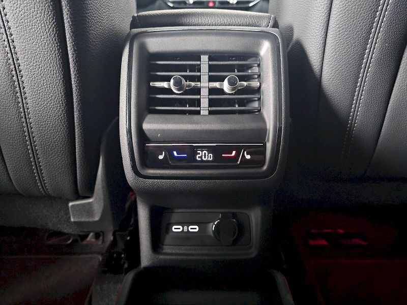 Škoda Kodiaq (2024) 2.0TDi 142kW 4x4 EXCLUSIVE 7S - fotka 27 z 30