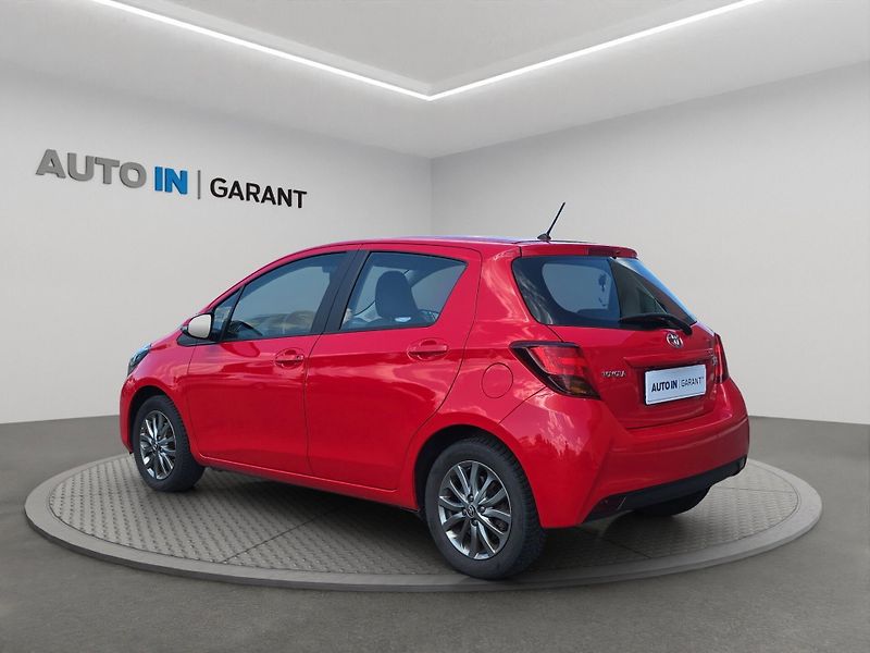 Toyota Yaris (2017) 1.33 Dual VVT-i 73kw, serv.kn. - fotka 7 z 20