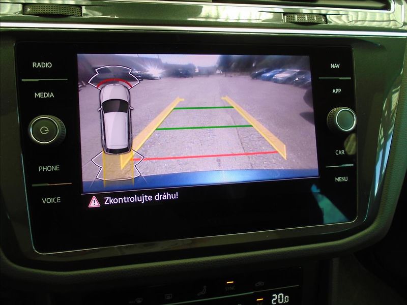 Volkswagen Tiguan 2,0   2.0.TDI-110KW - fotka 29 z 29