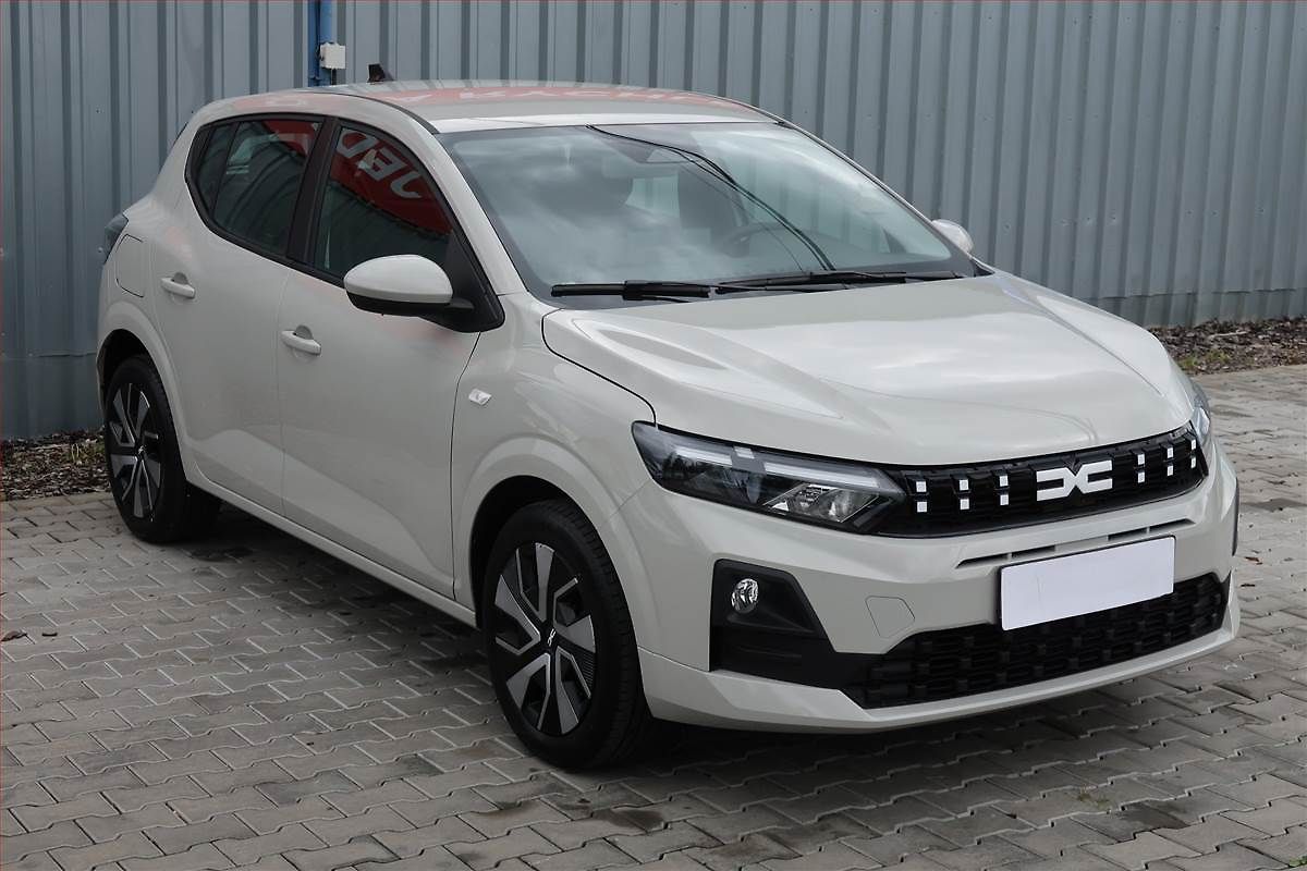 Dacia Sandero Expression 1.0 TCe, ČR,1.maj