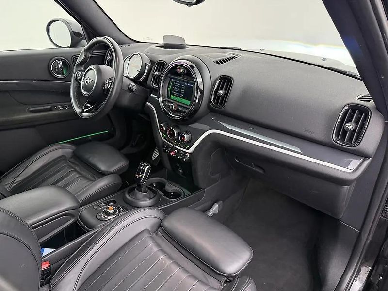 Mini Countryman S 2.0T 141kW Aut. Kůže head-up - fotka 4 z 11