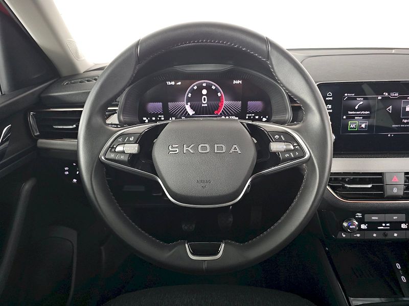 Škoda Kamiq (2025) 1.0TSi 85kW TOP SELECTION TAŽN - fotka 8 z 35
