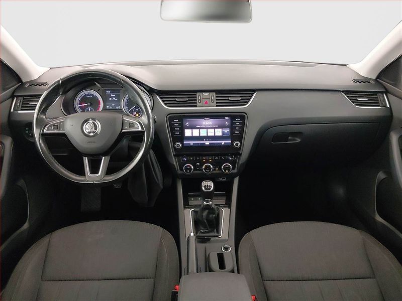 Škoda Octavia (2019) Ambition 1.5 TSI, Tempomat - fotka 8 z 21