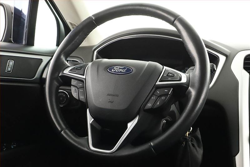 Ford Mondeo (2017) 2.0 TDCI, Serv.kniha, Tempomat - fotka 8 z 15