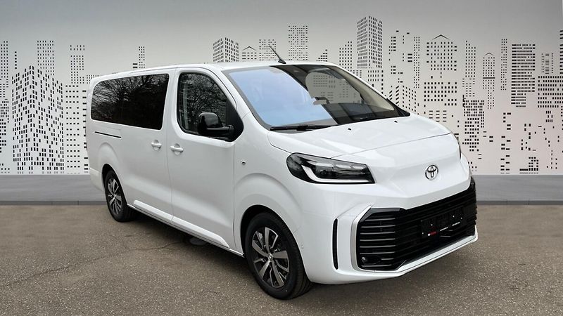 Toyota ProAce Verso 2,0D 6MT Family 8S - fotka 2 z 8