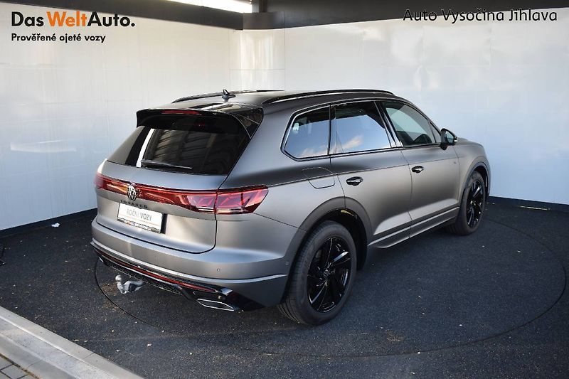 Volkswagen Touareg (2026) R-Line 3.0TDI 210kW TOP - fotka 2 z 32
