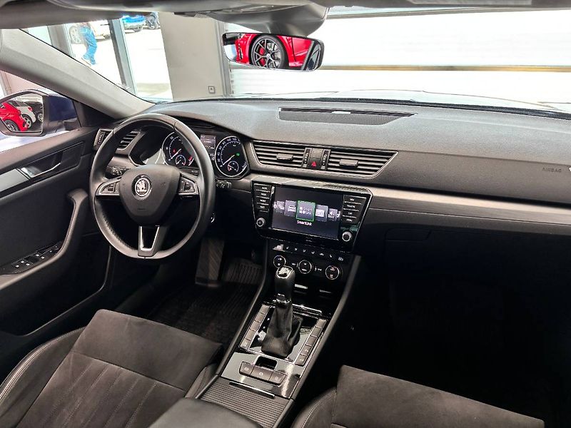 Škoda Superb (2017) Style 2.0 TDI (110kW/150k) DSG - fotka 9 z 29