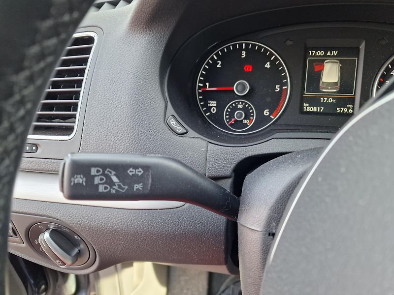 Volkswagen Sharan 2,0TDI 4MOTION 7MÍST WEBASTO  - fotka 18 z 24