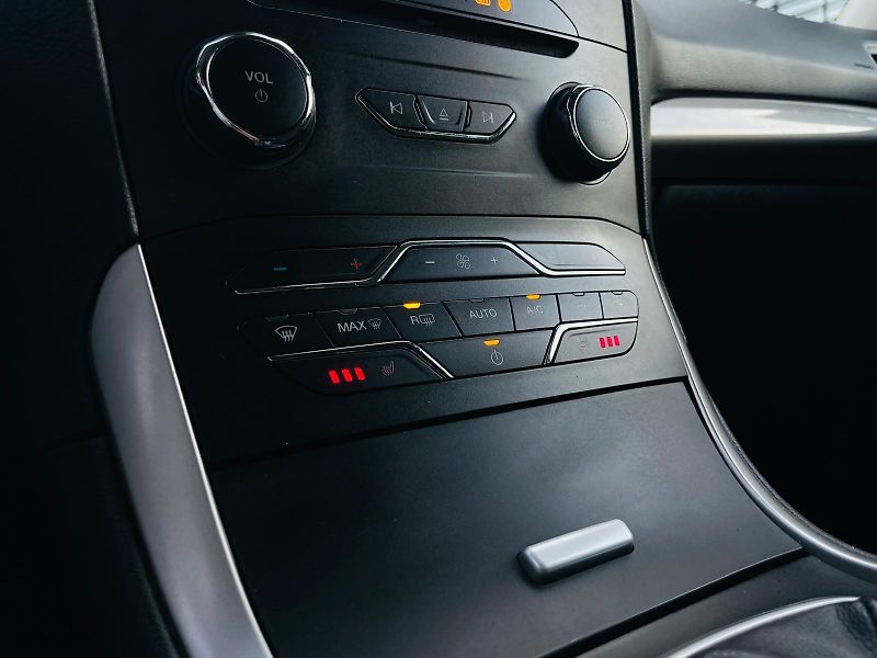 Ford Galaxy 2.0TDCi MANUÁL VÝHŘEV SENZORY - fotka 34 z 43