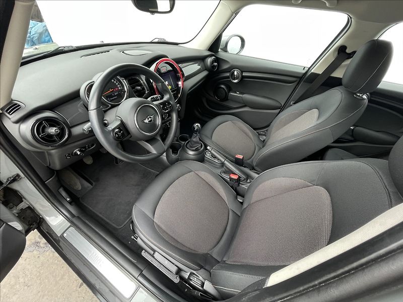 Mini Cooper 1,5 ACC+PDC - fotka 5 z 22