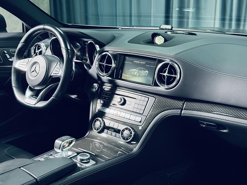 Mercedes-Benz SL (2016) 63 AMG CARBON INT TOP KEYLESS  - fotka 35 z 43