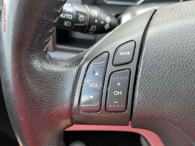 Honda CR-V (2007) 2.0i-VTEC 4x4, ČR, AT, park - fotka 13 z 15