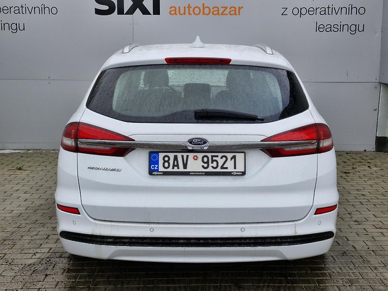 Ford Mondeo  Titanium 2,0 EcoBlue (110 kW - fotka 6 z 9