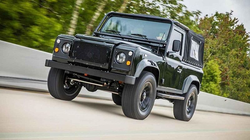Land Rover Defender Honey Badger.