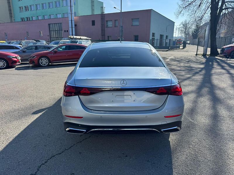 Mercedes-Benz Třídy E (2025) E 450 d 4MATIC - fotka 6 z 27